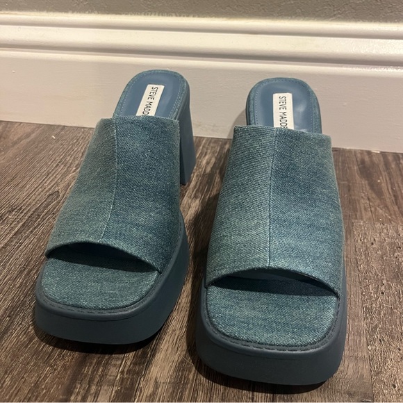 Steve Madden Jean Texture Heels - Picture 4 of 4